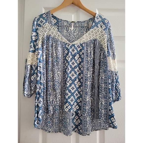 Free People size XS Oversized Blue boho Long sleeve lace blouse top - Picture 1 of 6
